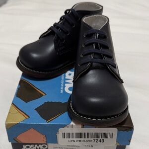 NEW! Josmo Baby Navy Walker Shoes. Size 4 Toddler